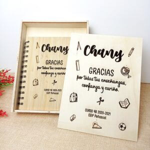 Libreta con caja de madera