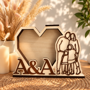 Hucha de madera corazón personalizada